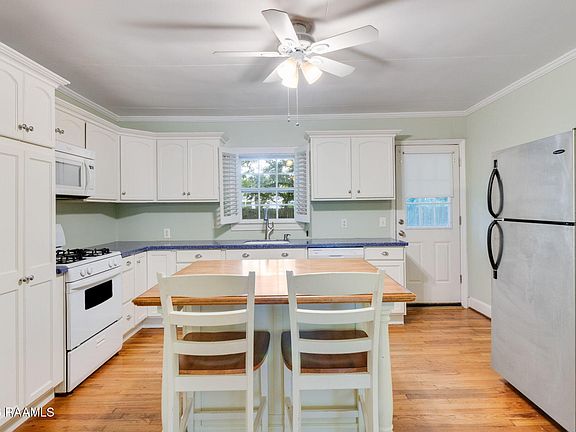 4th image of 754 Saint Thomas St
