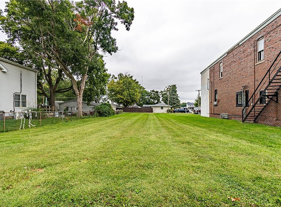 1st image of 204 W Bower St
