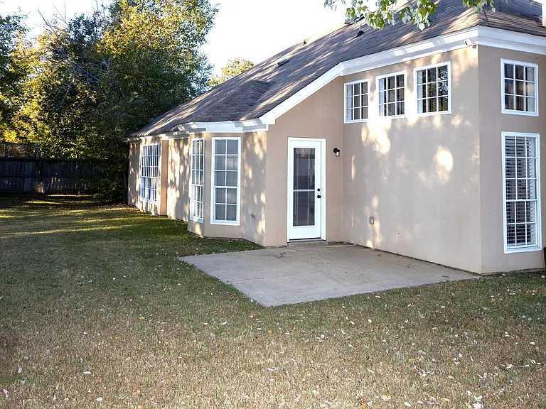 7307 Sandy Bluff Ct — Photo 10