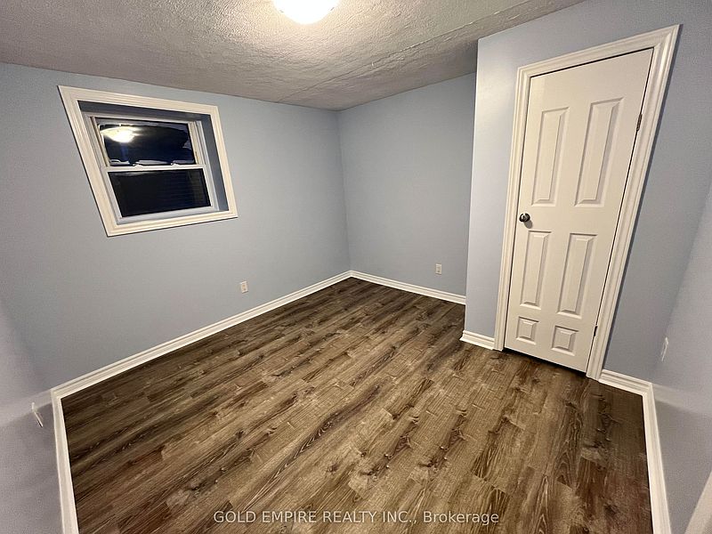 London House for rent - 2 Bedrooms — photo 3