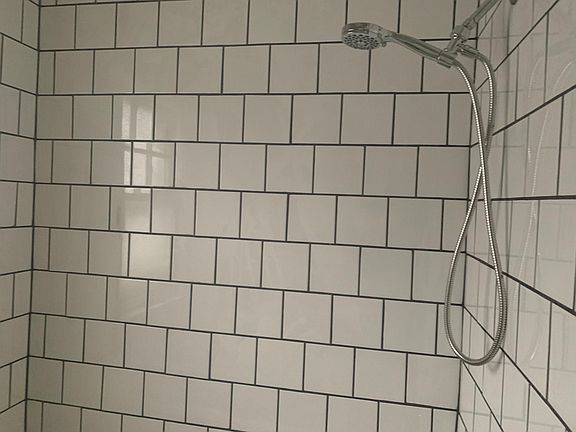 5th image of 16802 Delaware Ave #2