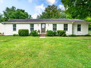325 Binkley Dr, Nashville, TN 37211