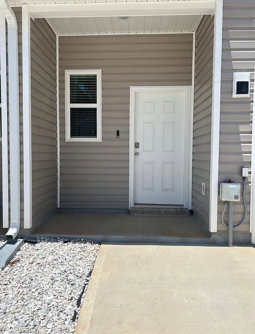 3 bed, 1537 sqft, $1,895 — Photo 3