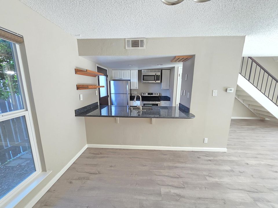 1st image of 5472 Roundtree Pl