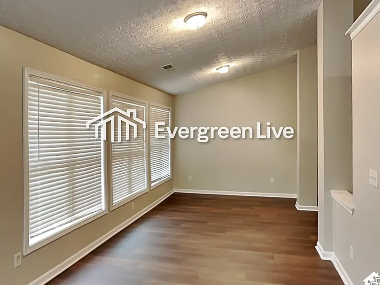 1765 Cedar Walk Ln — Photo 17