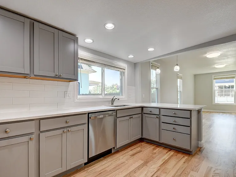 2643 W 38th Ave — Photo 18