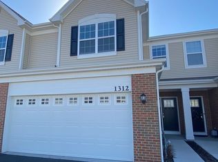 1312 Draper Rd, McHenry, IL 60050