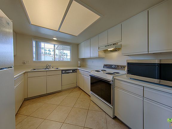4th image of 505 S Farrell Dr Unit L66