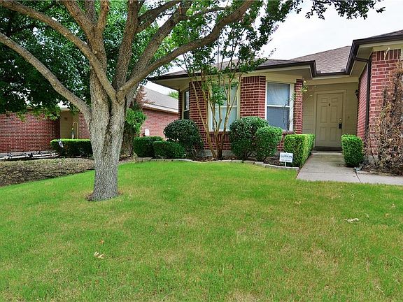 5th image of 1568 Crown View Dr