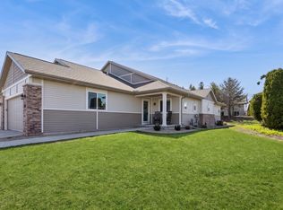 2723 River Ln, Two Rivers, WI 54241