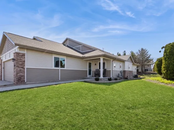 2723 River Ln, Two Rivers, WI 54241