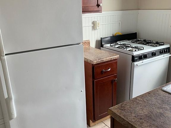 3rd image of 1533 Chapel St #405