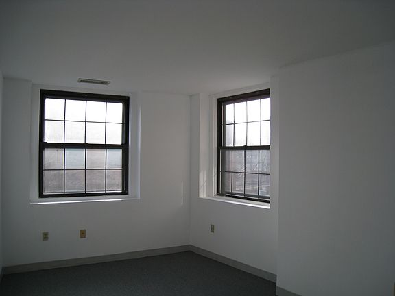 5th image of 10 Weston Ave APT 332