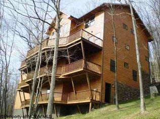 33 Dock View Ln, Morgantown, WV 26508