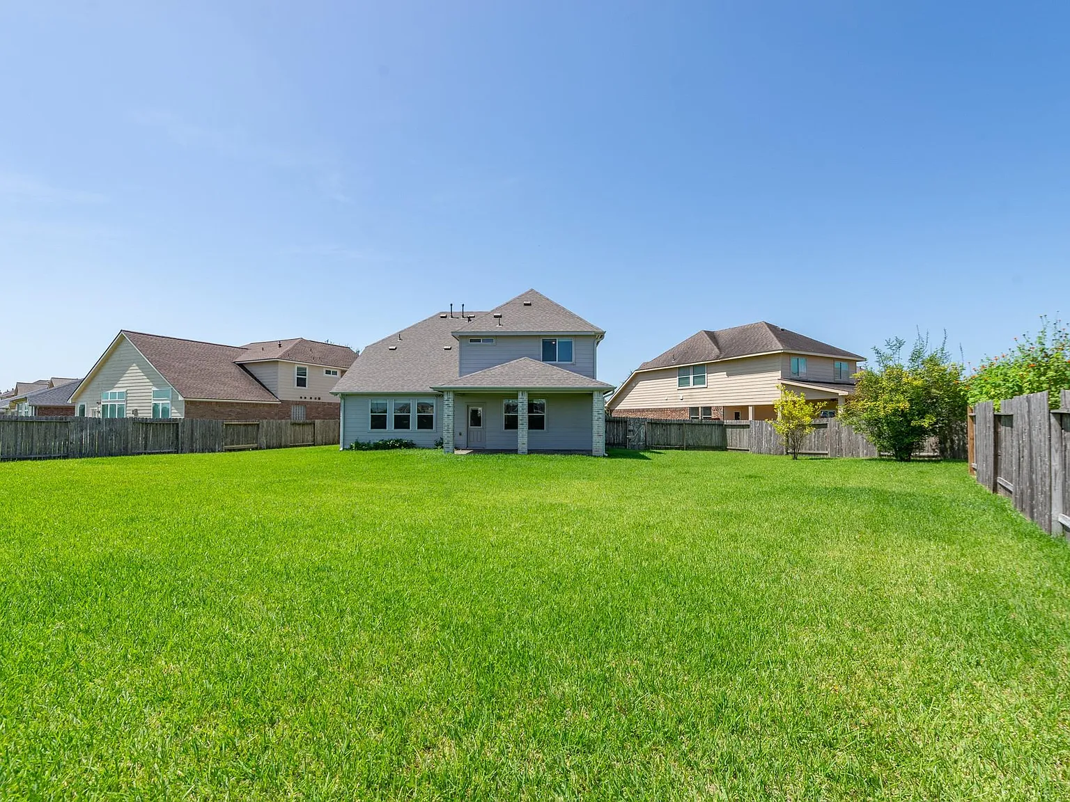 4 bed, 3.5 bath, 3104 sqft, $2,995 — Photo 4