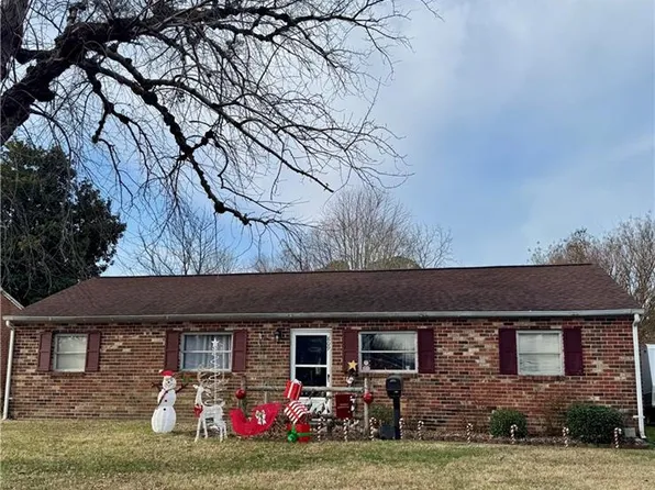 809 Fairfield Blvd, Hampton, VA 23669