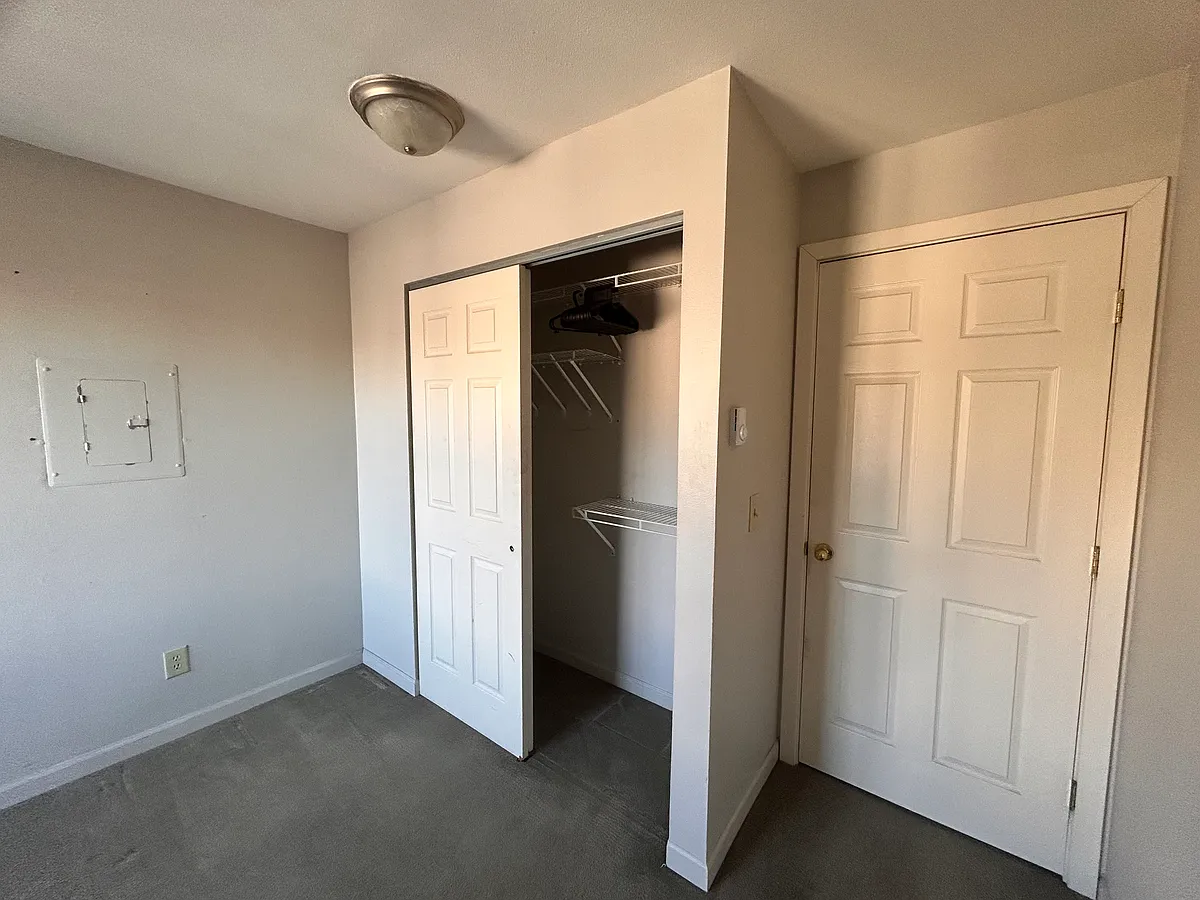 Building Photo - 6410 8th Ave NE #301