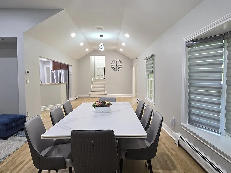 13 Victory Rd — Photo 4