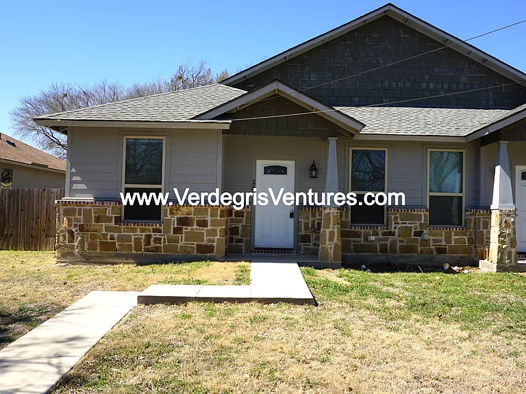 236 S Scott St #76028 — Photo 1