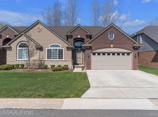 30232 Berghway Trl, Warren, MI
