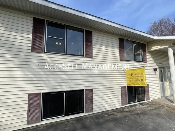 5233 Rich St, Allendale, MI 49401