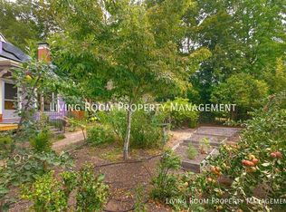 2927 SW Hume Ct UNIT A, Portland, OR 97219