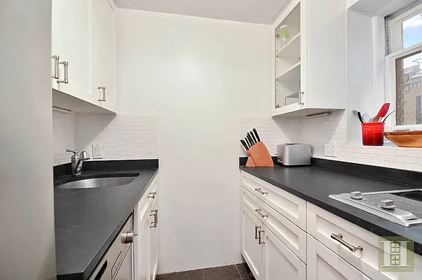 Rented by Halstead Real Estate | media 2