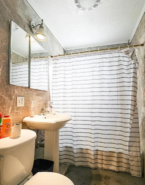 3 bed, 9999 sqft, $3,500 — Photo 1