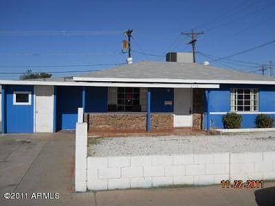 1st image of 2712 W Montebello Ave