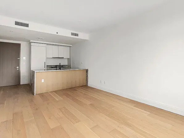 181 18th St APT 408, Brooklyn, NY 11215