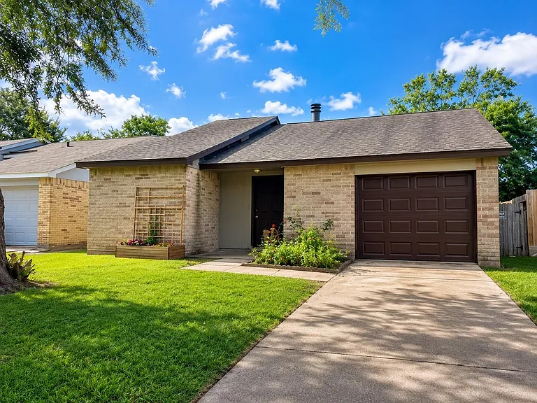 19447 Cypress Cliff Dr — Photo 1