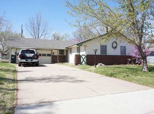 5930 E Memphis St, Wichita, KS 67220