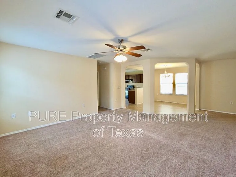 7412 Cayenne Ln — Photo 5