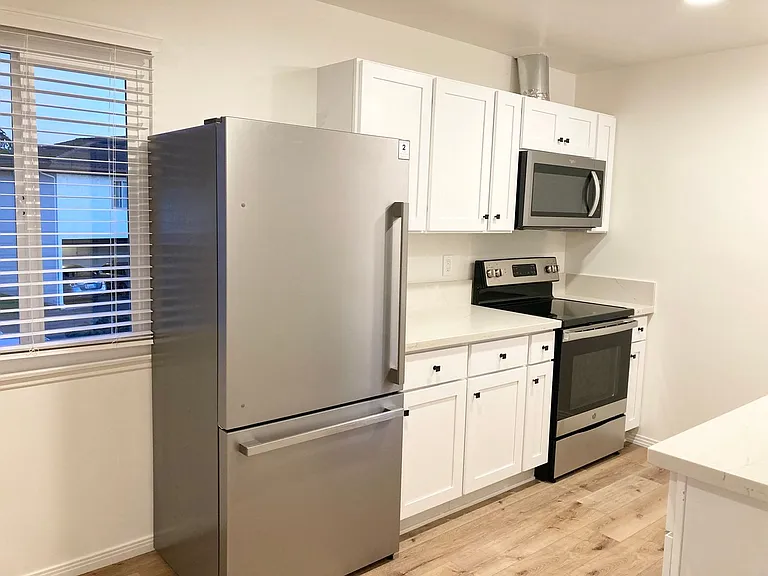416 Mills Way — Photo 2