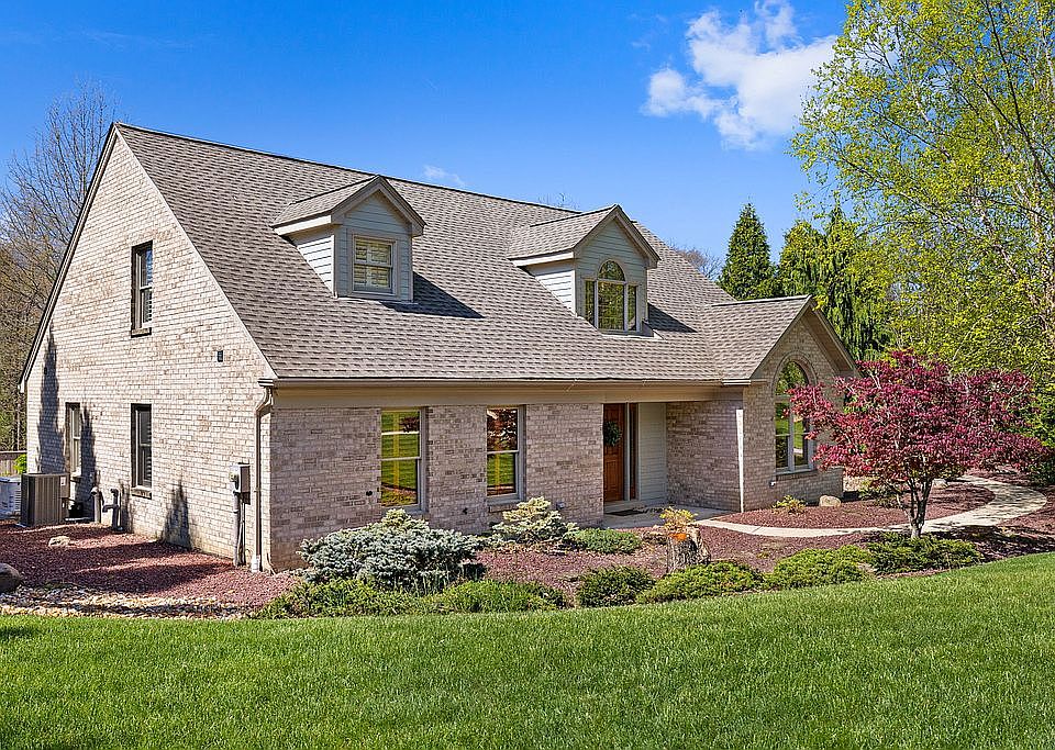 1st image of 140 Dyers Stone Dr