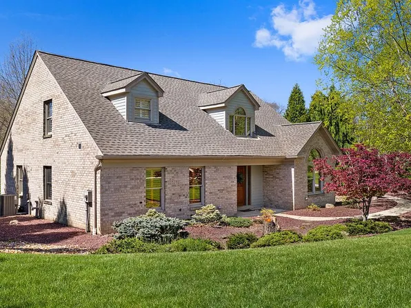 140 Dyers Stone Dr, Eighty Four, PA 15330