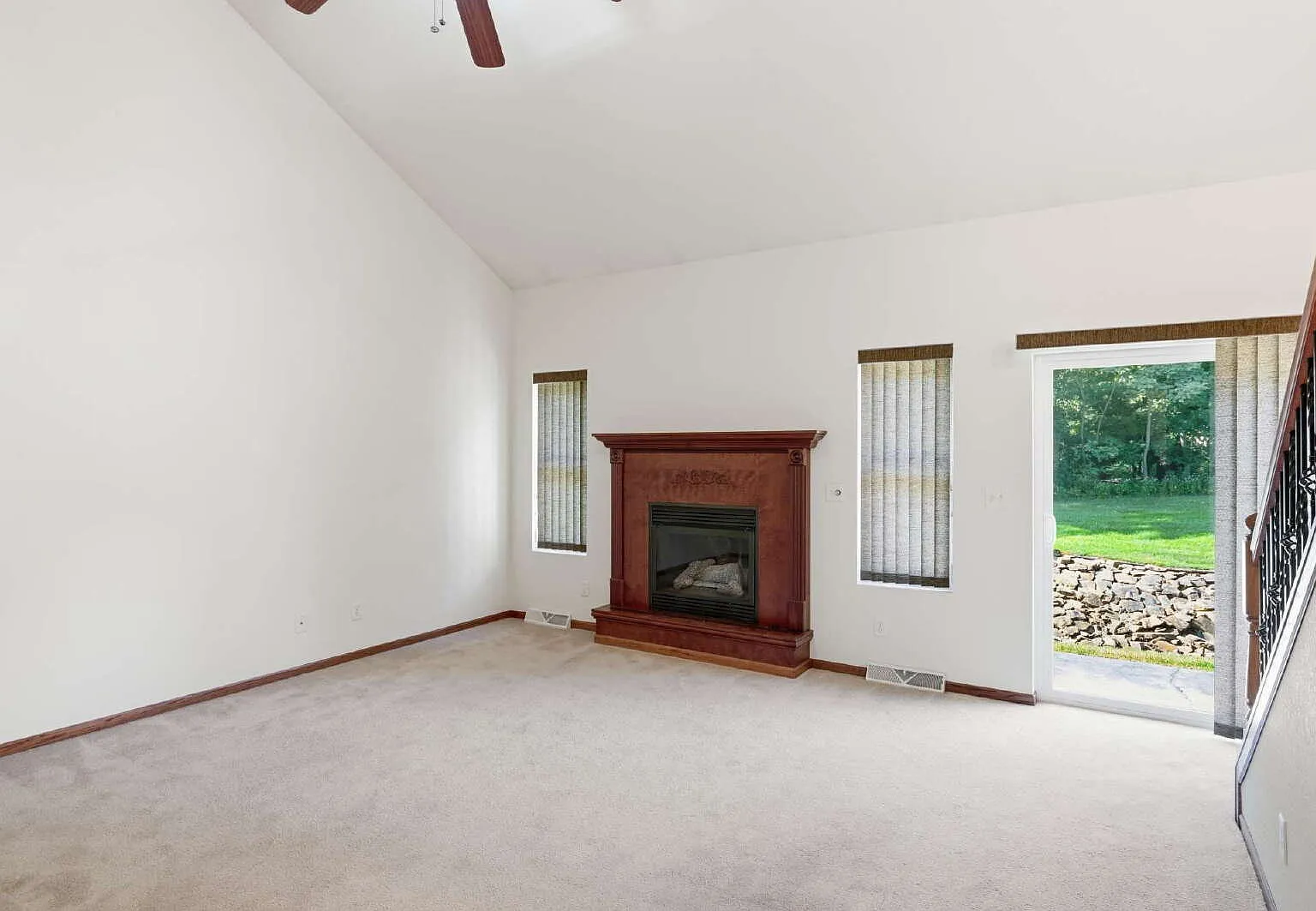 3 bed, 2.0 bath, $1,600 — Photo 4