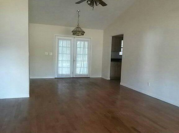 5th image of 266 SE Sandia Way