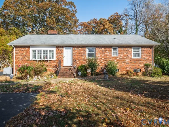 3124 W 100th Rd, Chester, VA 23831