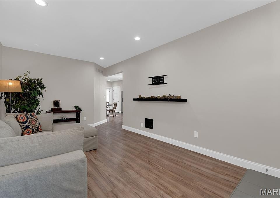 5717 Lansdowne Ave, Saint Louis, MO 63109 | Zillow