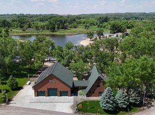 1877 Cottonwood Ln, West Point, NE 68788
