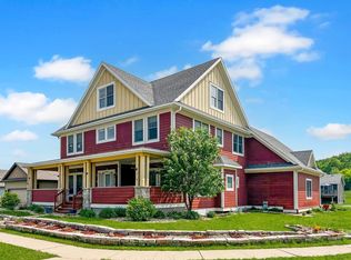 6724 Clarkia Dr NW, Rochester, MN 55901