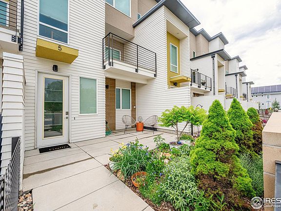 3rd image of 225 Green Leaf St #5
