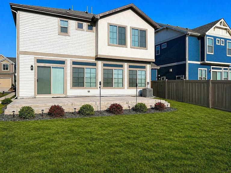 5396 Walden Ct — Photo 20