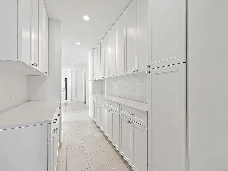 1085 Park Ave #13B — Photo 11