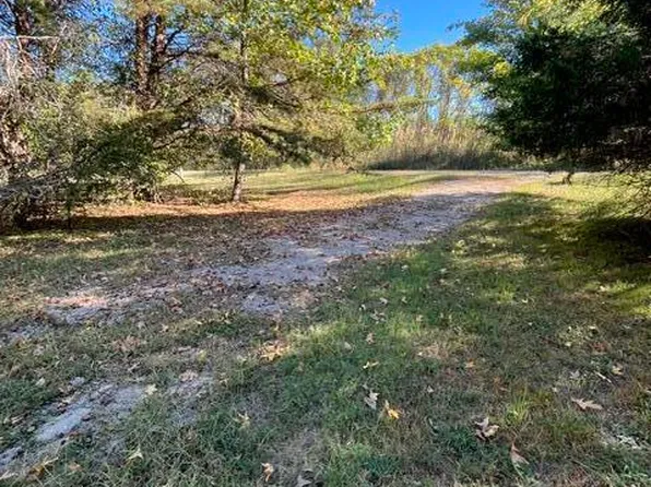 2935 Sand Mountain Rd, Enville, TN 38332