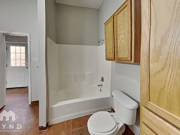 5012 27th St — Photo 15