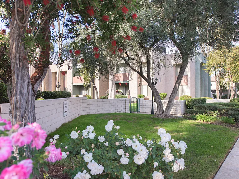 San Gabriel Villa — Photo 1