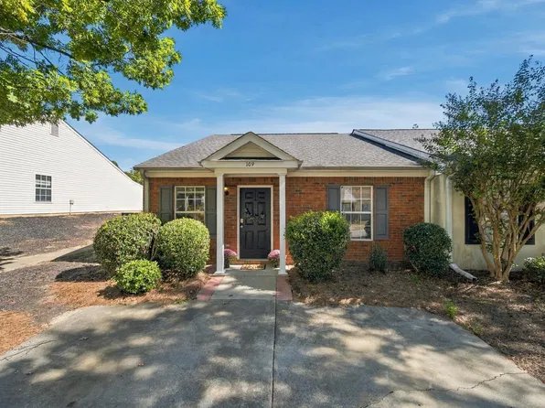 109 Andover Ct, Lexington, SC 29072
