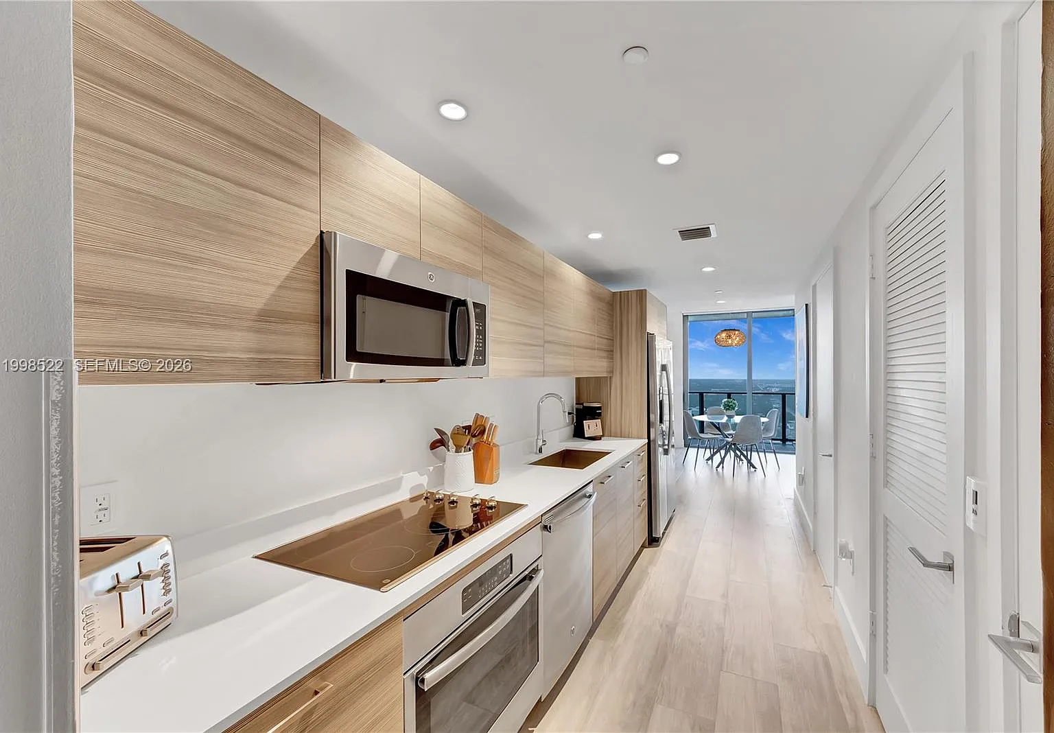 3401 Midtown Condo — Photo 2